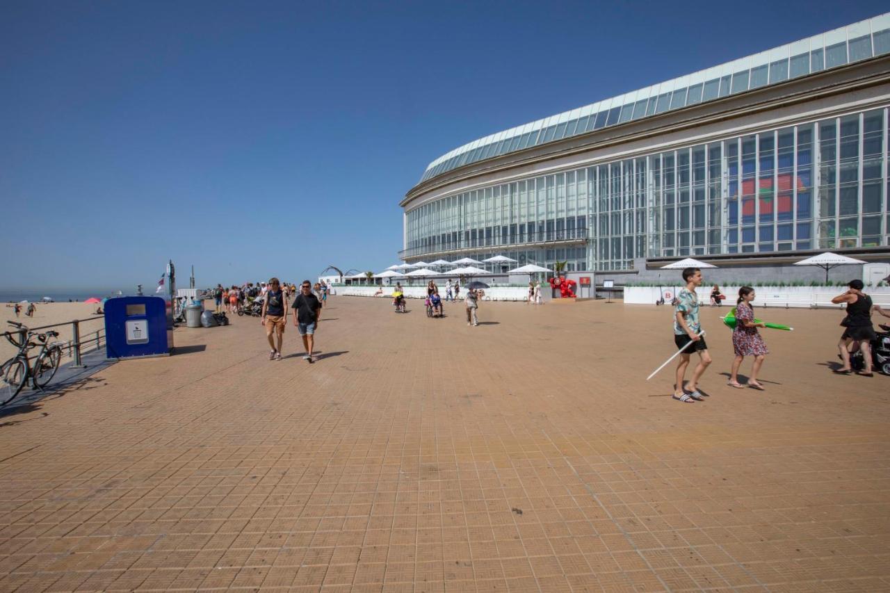 Luxury Suite With Seaview Остенде Екстериор снимка